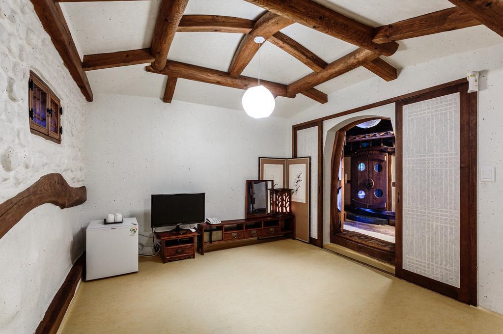 Kasan Tobang Seogwipo Exterior foto