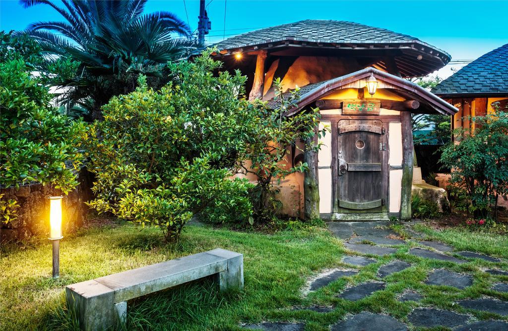 Kasan Tobang Seogwipo Exterior foto